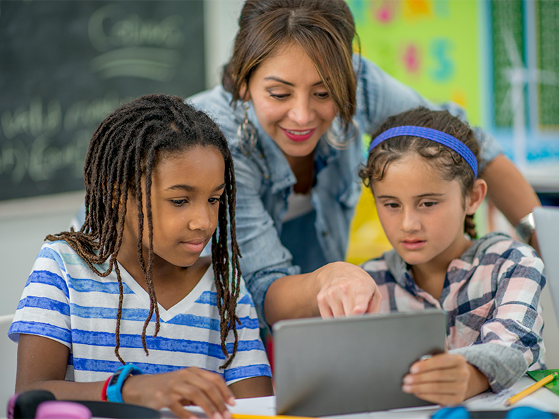 Innovating Computer Science to Close the Gender Gap