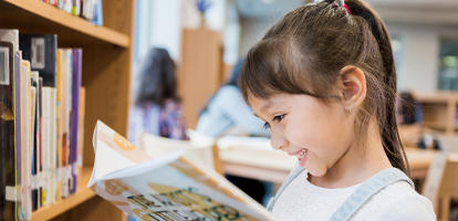 teacher and student reading